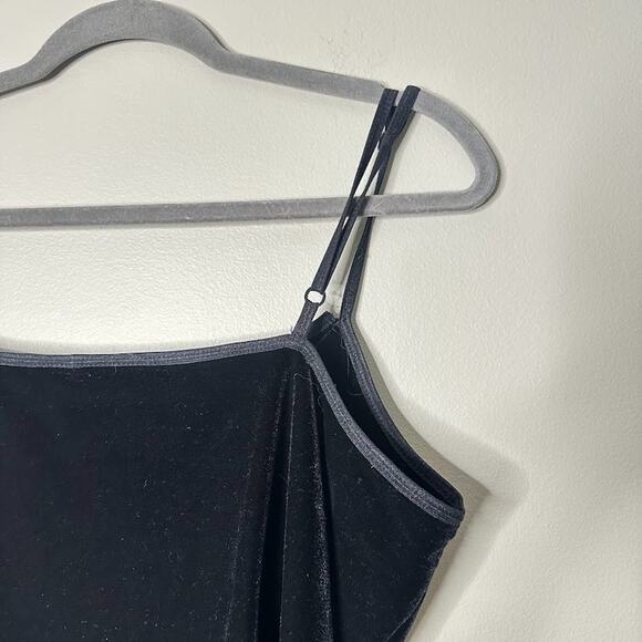 Chicos Black Velvet Cami Tank Top Adjustable Straps Shelf Bra Size 3 XL Goth - Picture 3 of 7